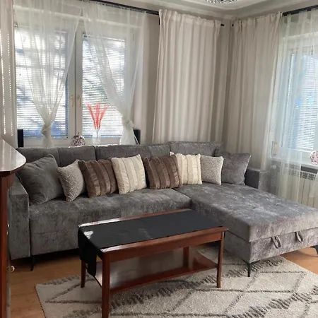 Center זקופאנה